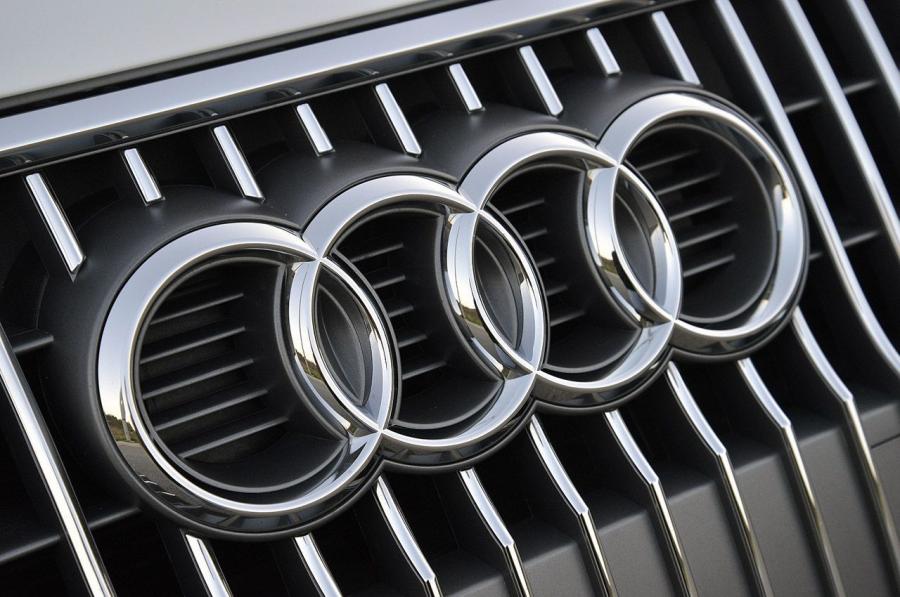 Логотип Audi A4 Allroad 2.0T Quattro (B8, 8K) 2012 года  (NA) (фото 33 из 60)